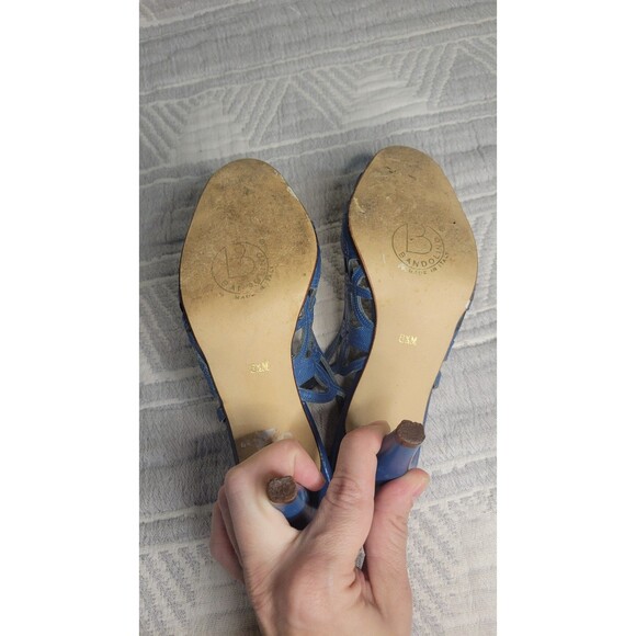Vintage Bandolino Made in Italy Blue Cutout Leather Slingback Heels 6.5M - Picture 3 of 11